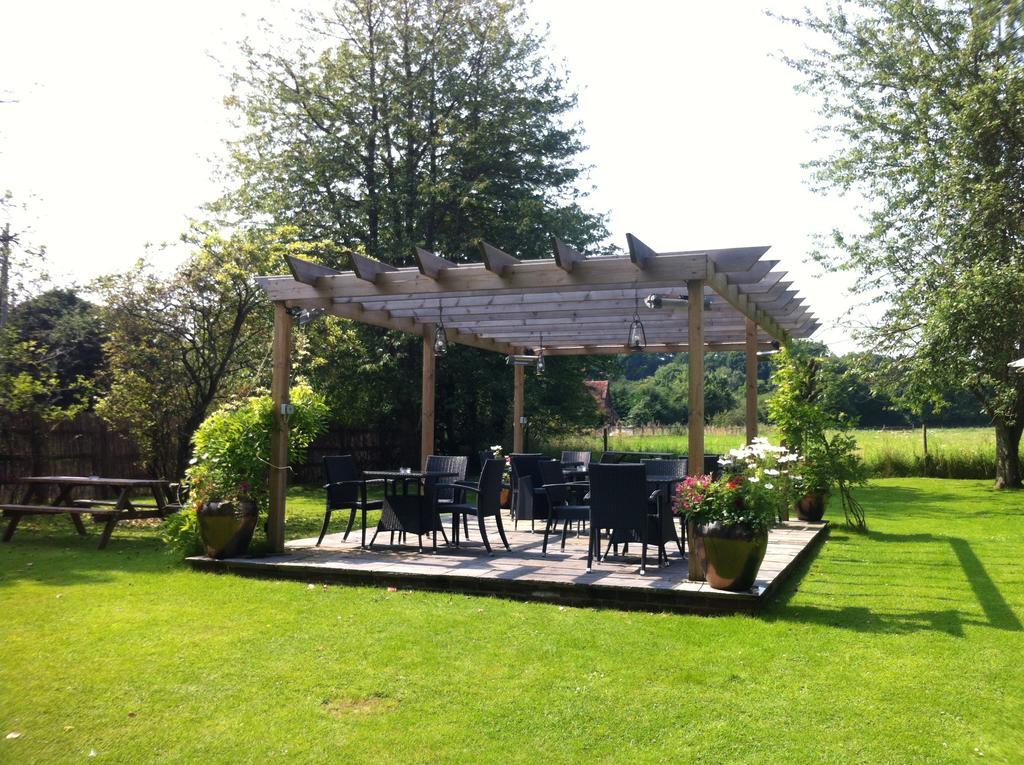 The Nags Head Hotel Great Missenden Eksteriør billede