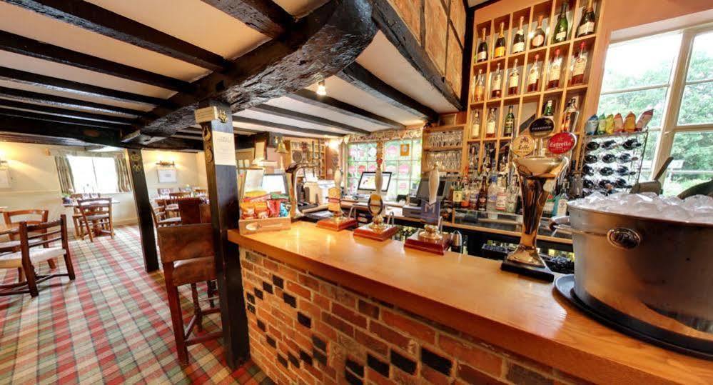 The Nags Head Hotel Great Missenden Eksteriør billede