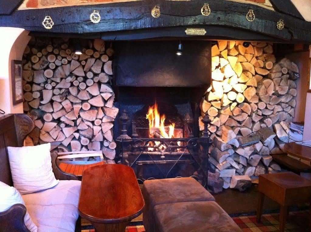 The Nags Head Hotel Great Missenden Eksteriør billede